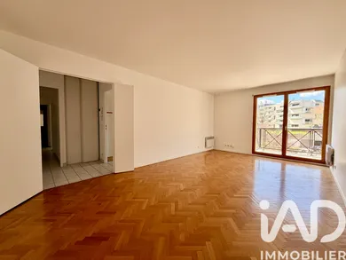 Apartment in Le Plessis-Robinson (92350)
