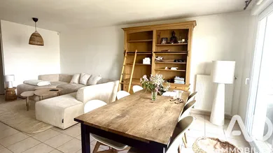 Apartment in Écully (69130)