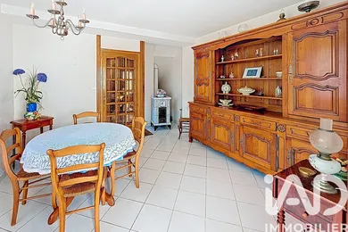 Maison de village à Villaines-les-Rochers (37190)