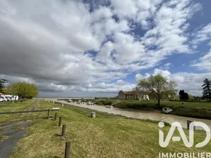 Maison de village à Saint-Christoly-Médoc (33340)