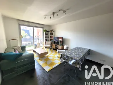 Apartment in Saint-Étienne (42000)