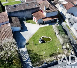 House in La Couronne (16400)