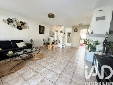 House in Brie-Comte-Robert (77170)