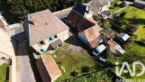 Maison de village à Pierrefitte-sur-Loire (03470)