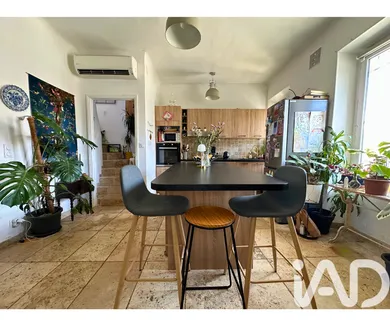 Townhouse in Avignon (84140)