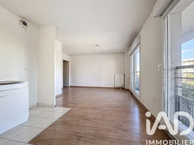 Apartment in Le Blanc-Mesnil (93150)