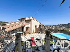 Apartment in Vallauris (06220)
