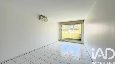 Apartment in Sanary-sur-Mer (83110)