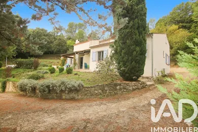 Maison à Méounes-lès-Montrieux (83136)