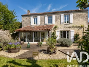 Maison à Fleurac (16200)