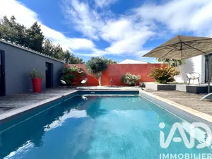 Architectural house in Bourgneuf (17220)