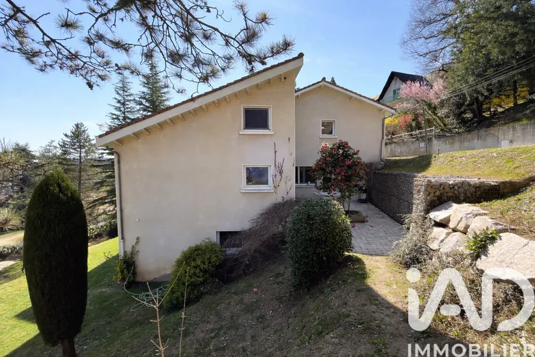 Maison 7 pièces 244 m² · à Aurec-sur-Loire · 244,2 m² · 445 000 €