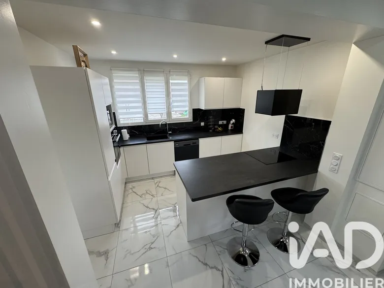 Maison 5 pièces 138 m² · à Fleury-les-Aubrais · 138,5 m² · 316 000 €