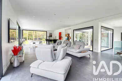 Maison d'architecte à Lamorlaye (60260)