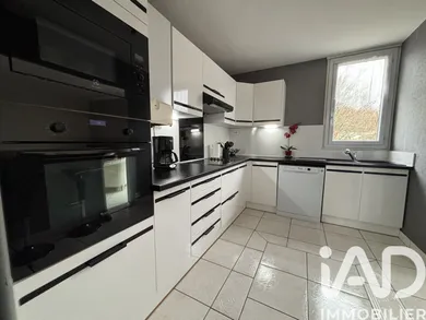 Apartment in Noisiel (77186)