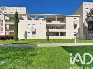 Apartment in Le Pontet (84130)