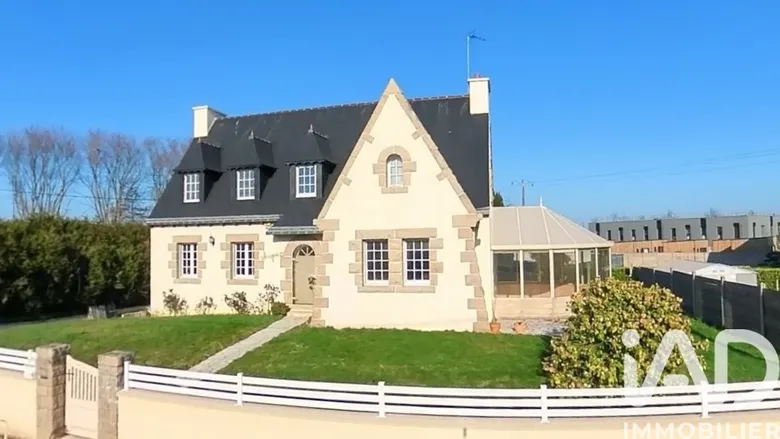 Maison 5 pièces 136 m² · à Lamballe · 136 m² · 394 400 €