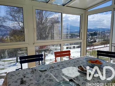 Townhouse in La Mure (38350)