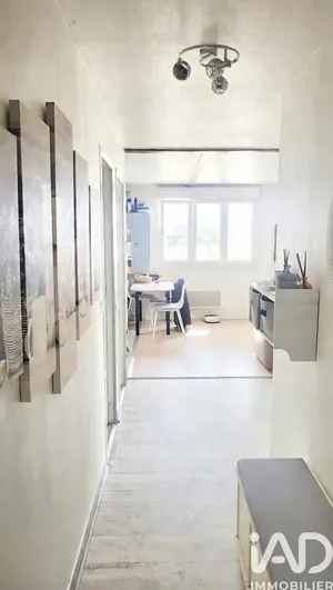 Apartment in Pontoise (95300)