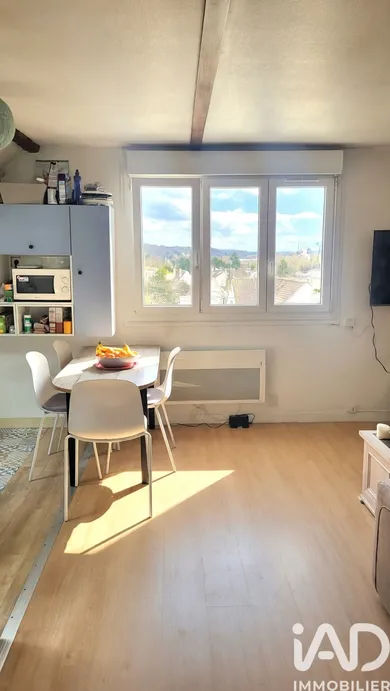 Apartment in Pontoise (95300)