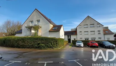 Apartment in Plaisir (78370)