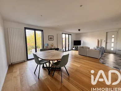 House in Chatou (78400)