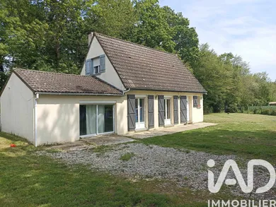 Traditional house in Saint-Aubin-du-Thenney (27270)