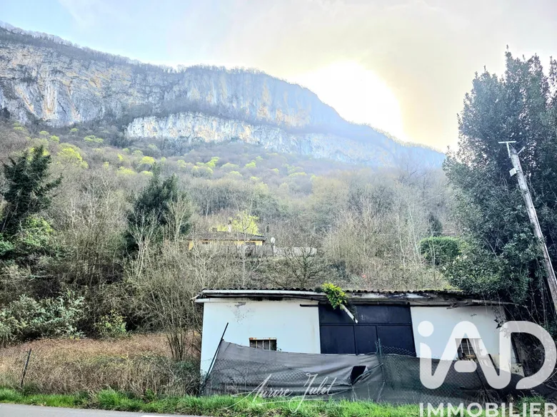 Terrain à bâtir à Champagneux (73240) · 79 000 €