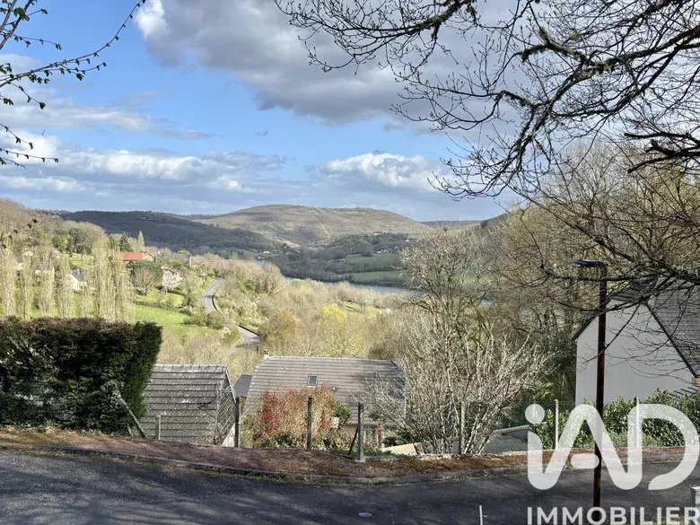 Terrain à bâtir à Lissac-sur-Couze (19600) · 50 000 €