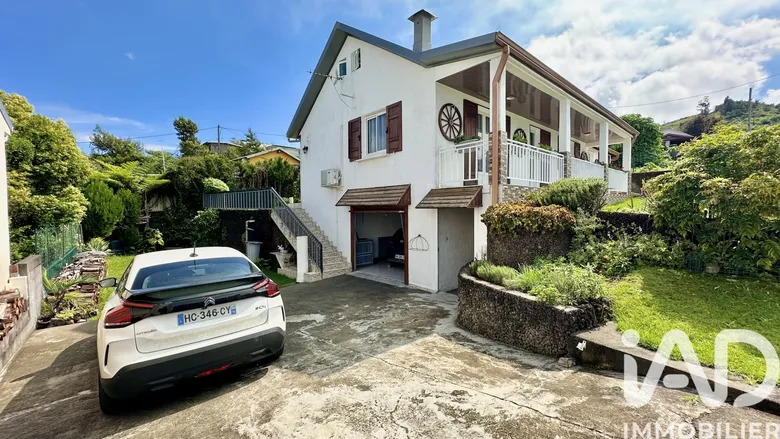 Maison 4 pièces 134 m² · à Le Tampon · 134 m² · 260 000 €