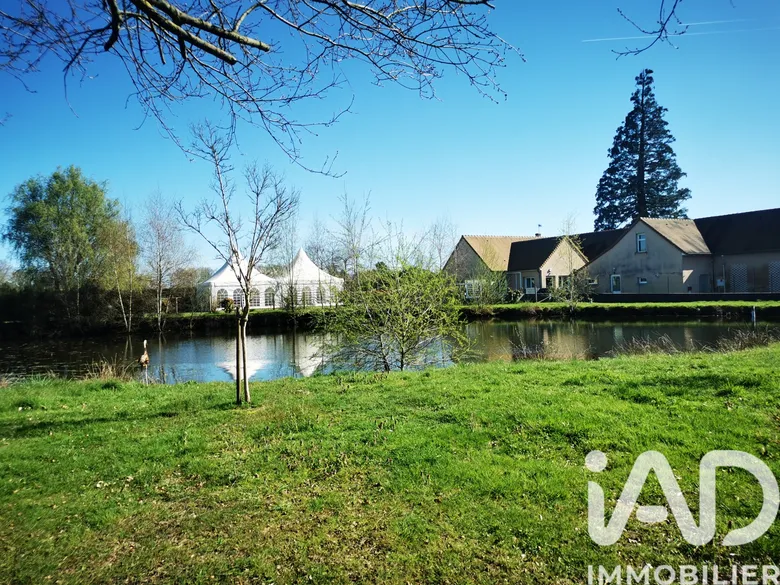 Maison 9 pièces 526 m² · à Fatines · 526 m² · 585 800 €