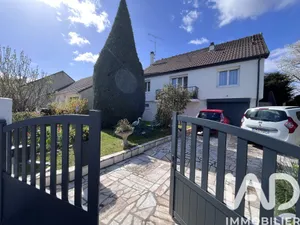 Maison traditionnelle à Montfermeil (93370)