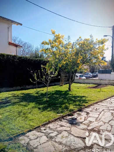 Apartment in Pau (64000)