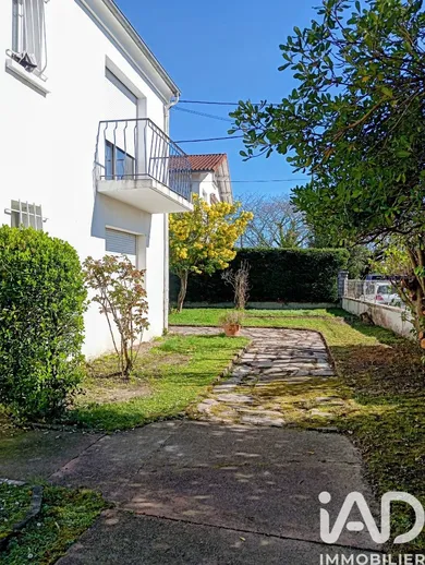 Apartment in Pau (64000)