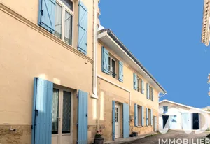 Maison de ville à Saint-Denis-de-Pile (33910)