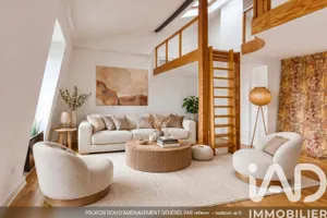 Apartment in Paris (75017)