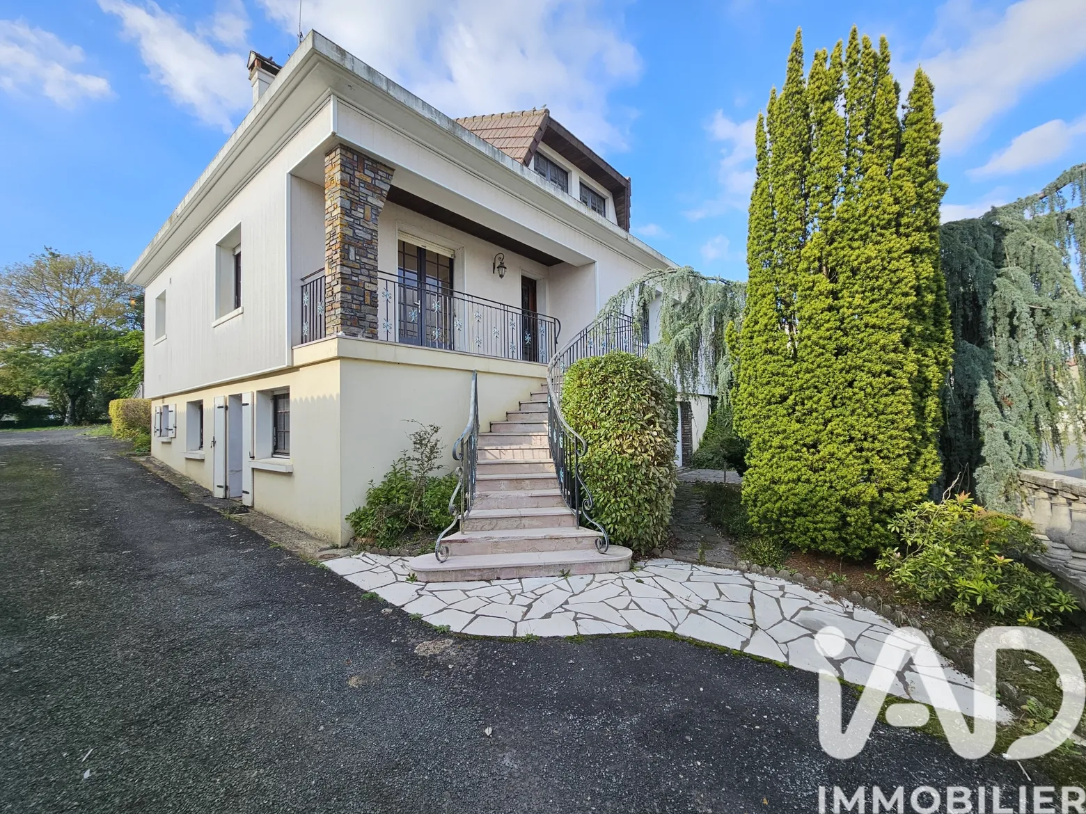 Vente maison à Montréverd (85260) : maison 9 pièces 213 m² — 2