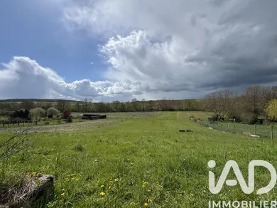 Land in Escamps (89240)