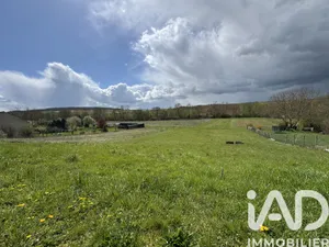 Land in Escamps (89240)