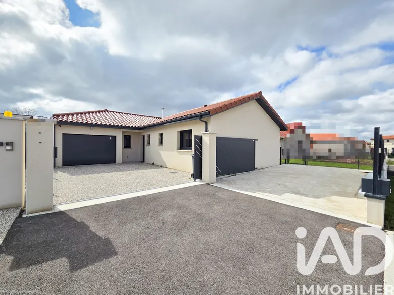 Maison 5 pièces 90 m² · à Saint-Siméon-de-Bressieux · 90 m² · 340 000 €