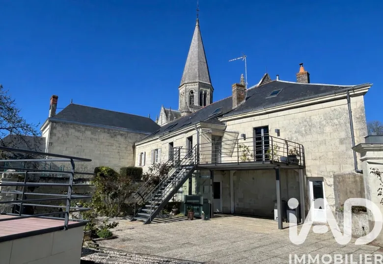 Maison 14 pièces 340 m² · à Brézé · 340 m² · 449 000 €