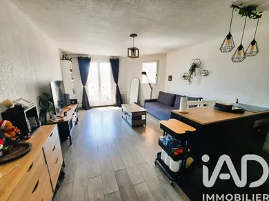 Apartment in Six-Fours-les-Plages (83140)