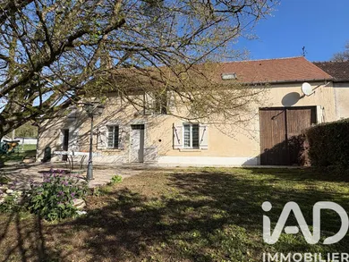 Longere in FEUX (18300)