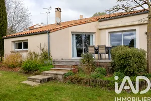 Maison à Les Herbiers (85500)