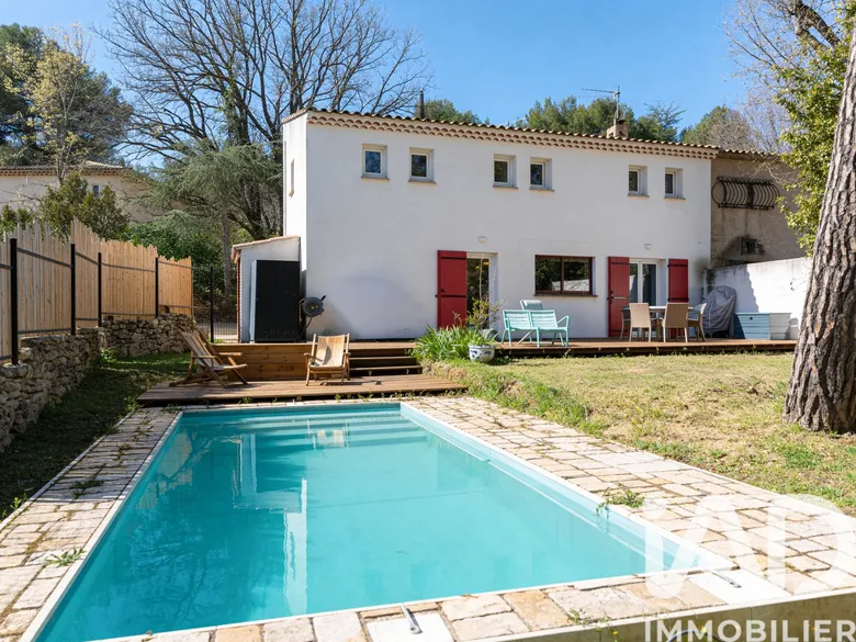 Maison 5 pièces 132 m² · à Aix-en-Provence · 132 m² · 677 000 €