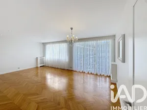 Apartment in Suresnes (92150)