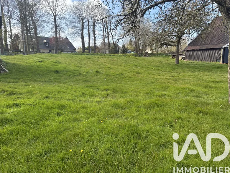 Terrain à bâtir à Les Trois-Pierres (76430) · 101 000 €