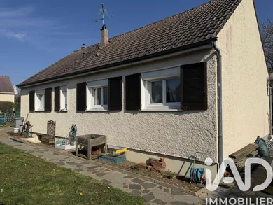 House in Château-Landon (77570)