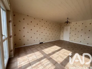 Apartment in Troyes (10000)