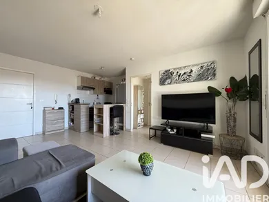Appartement à Saint-Laurent-du-Var (06700)